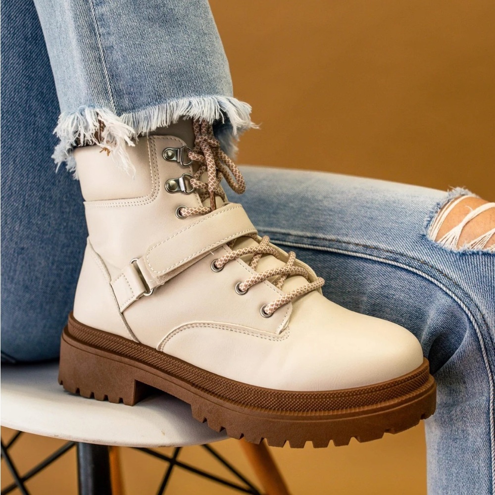 Off White Combat Boots with Chunky Sole and Ankle Strap